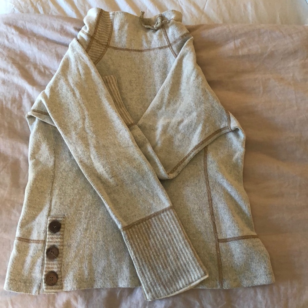 Prana sweatshirt